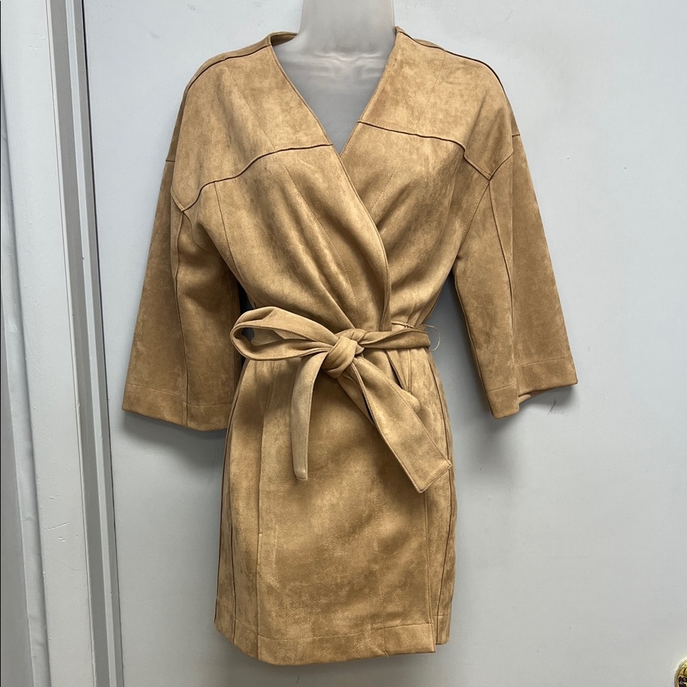 Chico’s Faux Suede Wrap Jacket Caramel Tie Waist 3/4 Sleeve Soft Stretch Topper